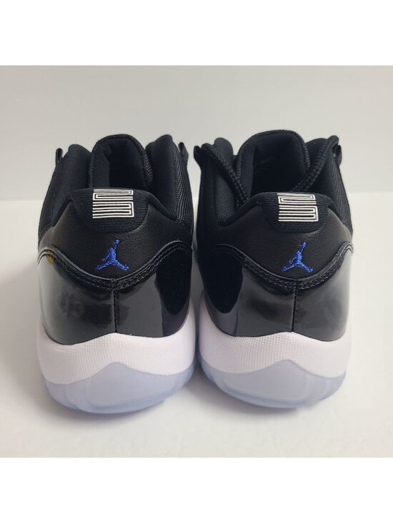 Athletic_Shoes